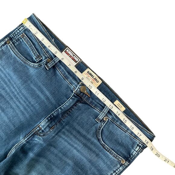 Kirkland Signature Women’s Jeans Stretch Blue Size 16 NWT - Picture 8 of 11